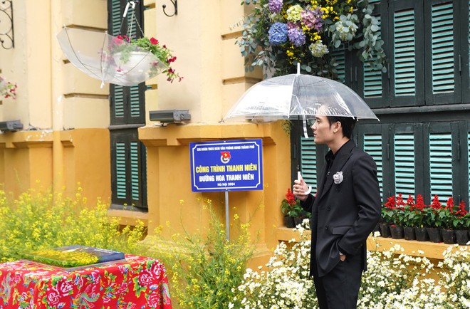 Ngắm hoa cải vàng khoe sắc cùng trợ lý ảo (AI) ngay giữa lòng Hà Nội- Ảnh 12.