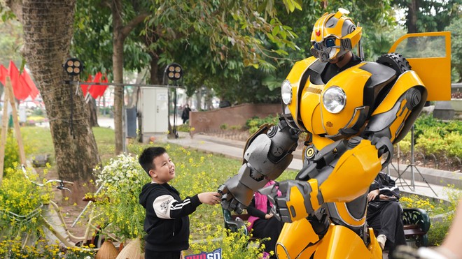Ngắm hoa cải vàng khoe sắc cùng trợ lý ảo (AI) ngay giữa lòng Hà Nội- Ảnh 20.