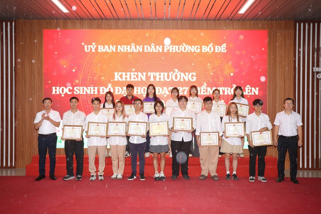Phường Bồ Đề tuyên dương các tập thể, cá nhân có thành tích xuất sắc trong công tác khuyến học, khuyến tài- Ảnh 8.
