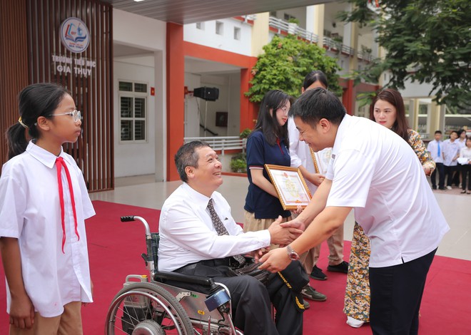 Phường Bồ Đề tuyên dương các tập thể, cá nhân có thành tích xuất sắc trong công tác khuyến học, khuyến tài- Ảnh 4.
