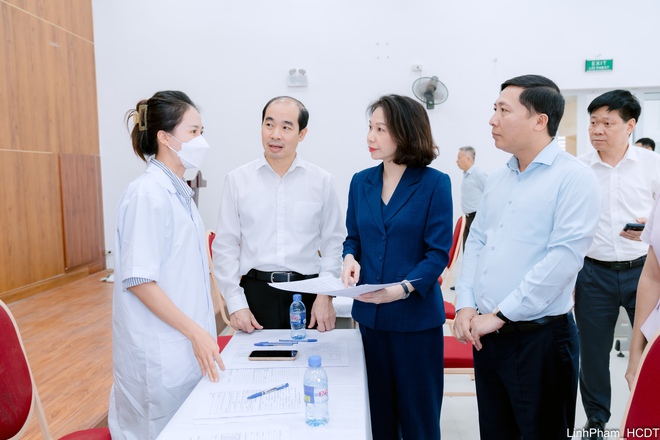 Hơn 63.000 người dân xã Quang Minh được khám, quản lý sức khỏe miễn phí- Ảnh 7.