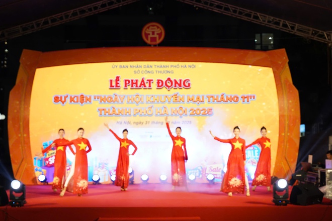 “Ngày hội khuyến mại tháng 11” có mức ưu đãi lên tới 50%- Ảnh 2.