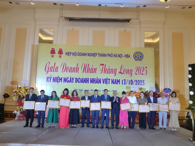 Hà Nội tôn vinh doanh nghiệp, doanh nhân Thủ đô tiêu biểu xuất sắc- Ảnh 7.