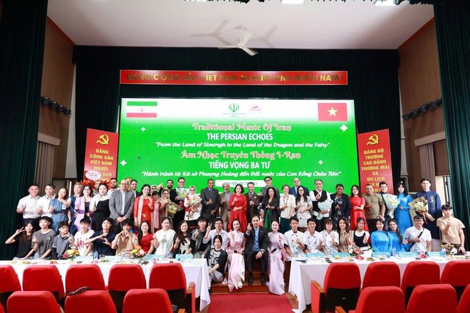 “Hành trình từ xứ sở Phượng Hoàng đến đất nước con Rồng cháu Tiên”- Ảnh 9.