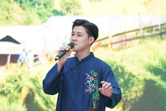 “Hành trình từ xứ sở Phượng Hoàng đến đất nước con Rồng cháu Tiên”- Ảnh 7.