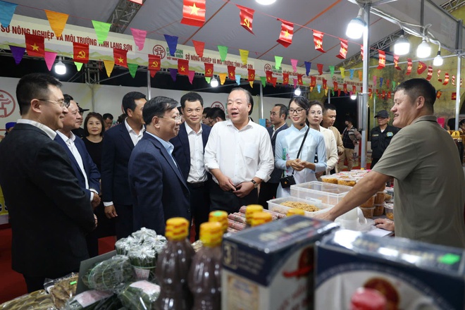 Đặc sản các vùng miền quy tụ tại Thủ đô- Ảnh 5.