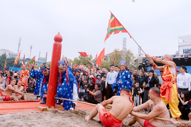 Giao lưu trình diễn Nghi lễ và trò chơi Kéo co - Di sản văn hóa phi vật thể đại diện của nhân loại- Ảnh 16.