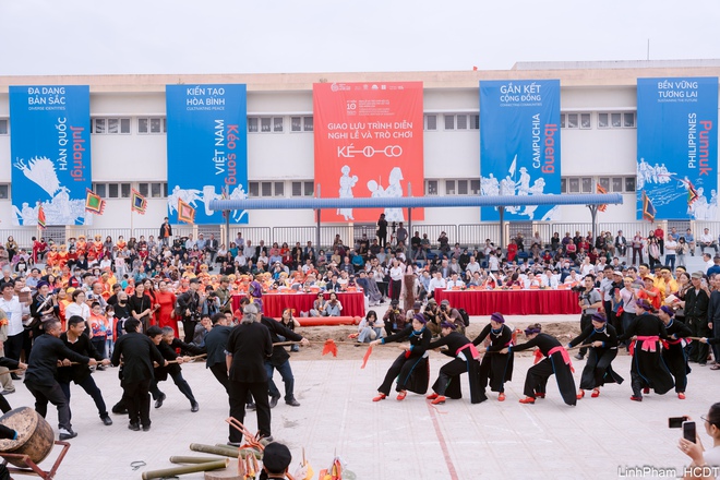 Giao lưu trình diễn Nghi lễ và trò chơi Kéo co - Di sản văn hóa phi vật thể đại diện của nhân loại- Ảnh 22.