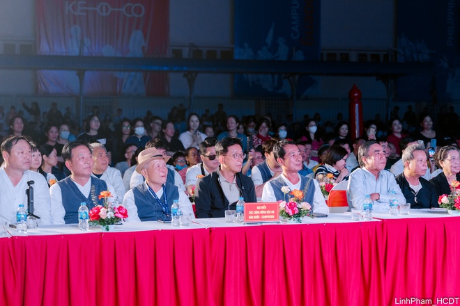 Đặc sắc chương trình giao lưu văn nghệ giữa các cộng đồng thực hành Nghi lễ và trò chơi Kéo co ngồi- Ảnh 5.