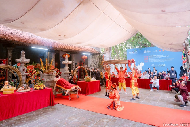 Giao lưu trình diễn Nghi lễ và trò chơi Kéo co - Di sản văn hóa phi vật thể đại diện của nhân loại- Ảnh 2.