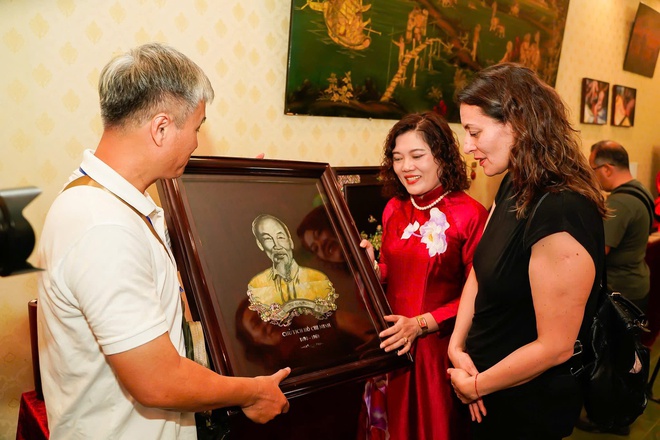 Đưa khảm trai - sơn mài Chuyên Mỹ trở thành sản phẩm tiêu biểu trên bản đồ thế giới- Ảnh 5.