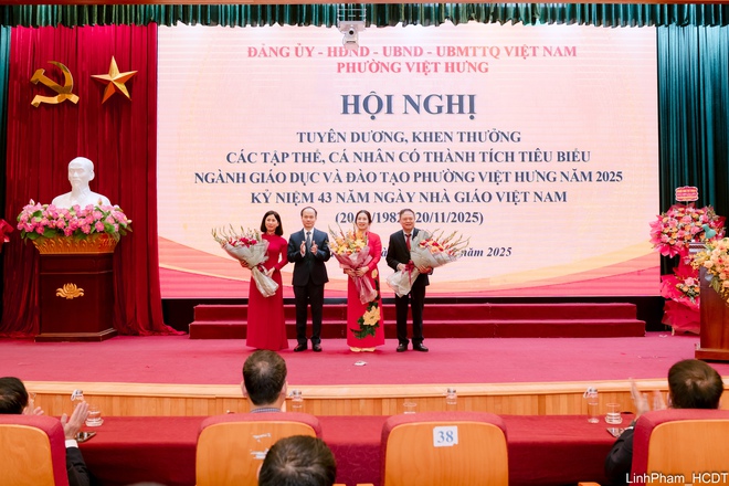 Phường Việt Hưng tuyên dương nhiều tập thể, cá nhân nhân Ngày Nhà giáo Việt Nam 20/11- Ảnh 7.