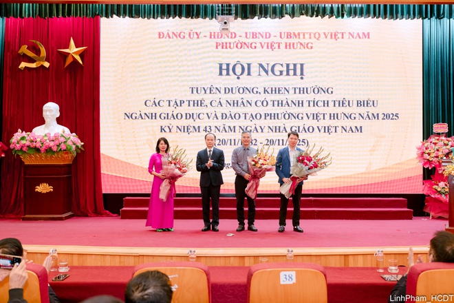 Phường Việt Hưng tuyên dương nhiều tập thể, cá nhân nhân Ngày Nhà giáo Việt Nam 20/11- Ảnh 6.