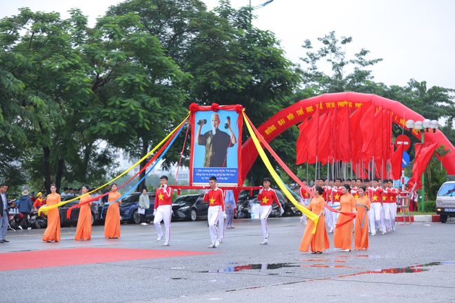 Gần 2.000 vận động viên tham gia Đại hội Thể dục thể thao phường Phúc Lợi lần thứ I năm 2025- Ảnh 3.