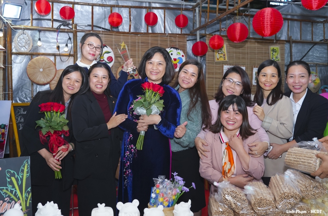 Khai mạc Tuần Văn hóa - Thương mại - Sinh vật cảnh phường Phúc Lợi năm 2025- Ảnh 7.