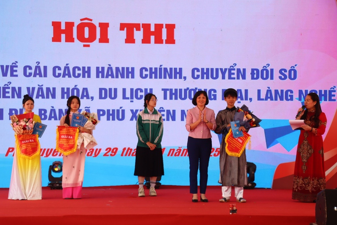 Phú Xuyên lan tỏa tinh thần cải cách hành chính, chuyển đổi số từ sân chơi học đường- Ảnh 8.