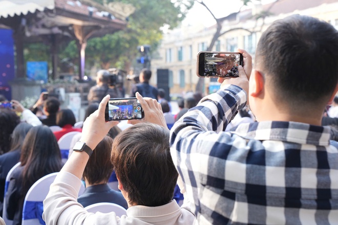 Dự án "Âm nhạc cuối tuần": Điểm hẹn văn hóa mới bên hồ Gươm- Ảnh 10.