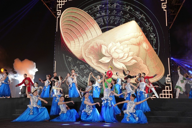 Khai mạc "Festival Thăng Long - Hà Nội lần thứ nhất năm 2025- Ảnh 8.