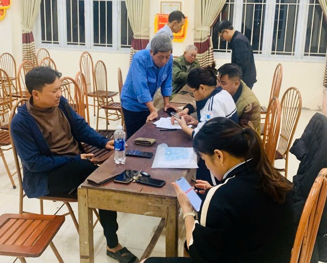 Công an xã Thượng Phúc làm sạch hơn 5.000 giấy phép lái xe và hơn 13.000 dữ liệu đăng ký phương tiện.- Ảnh 4.