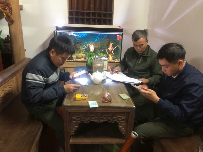 Xã Hòa Phú rà soát, làm sạch 9.721 giấy phép lái xe, đăng ký xe.- Ảnh 1.