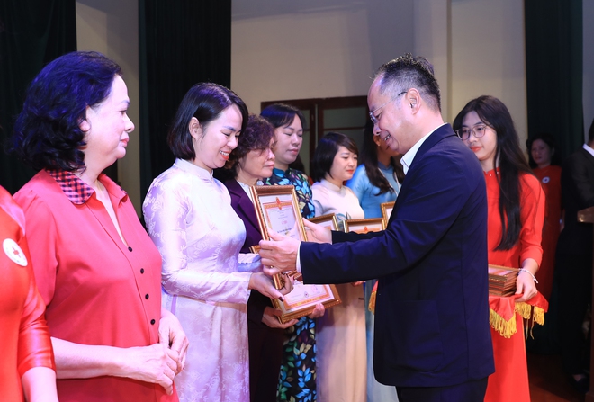 Hội Chữ thập đỏ thành phố Hà Nội tổ chức hội nghị Tổng kết công tác hội năm 2025- Ảnh 2.