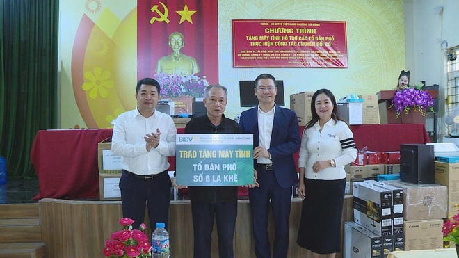 Trang bị 63 bộ máy tính cho Tổ dân phố của phường Hà Đông từ nguồn xã hội hóa- Ảnh 2.