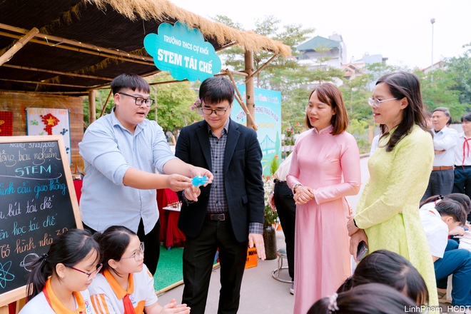 Phường Long Biên lan tỏa mạnh mẽ phong trào “Sáng - Xanh - Sạch - Đẹp” tại Trường THCS Cự Khối- Ảnh 3.