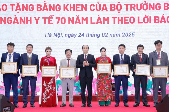 Hà Nội trang trọng tổ chức Lễ kỷ niệm 70 năm Ngày Thầy thuốc Việt Nam- Ảnh 12.