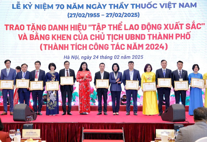 Hà Nội trang trọng tổ chức Lễ kỷ niệm 70 năm Ngày Thầy thuốc Việt Nam- Ảnh 10.