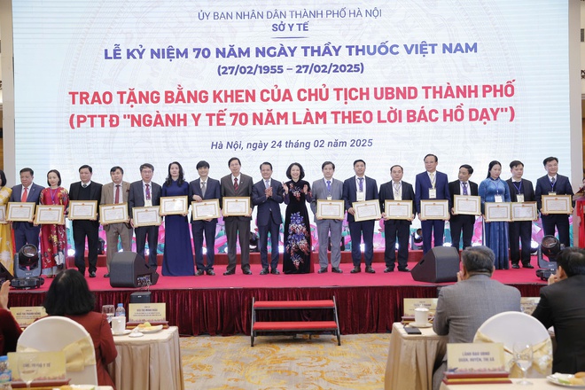 Hà Nội trang trọng tổ chức Lễ kỷ niệm 70 năm Ngày Thầy thuốc Việt Nam- Ảnh 11.