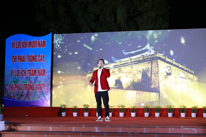 Đặc sắc chương trình nghệ thuật kỷ niệm 95 năm Ngày thành lập Đảng tại quận Long Biên- Ảnh 12.