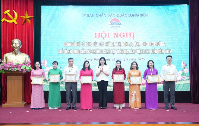 Long Biên đã có nhiều sáng tạo, đột phá để đạt được thứ hạng cao trong cải cách hành chính- Ảnh 11.
