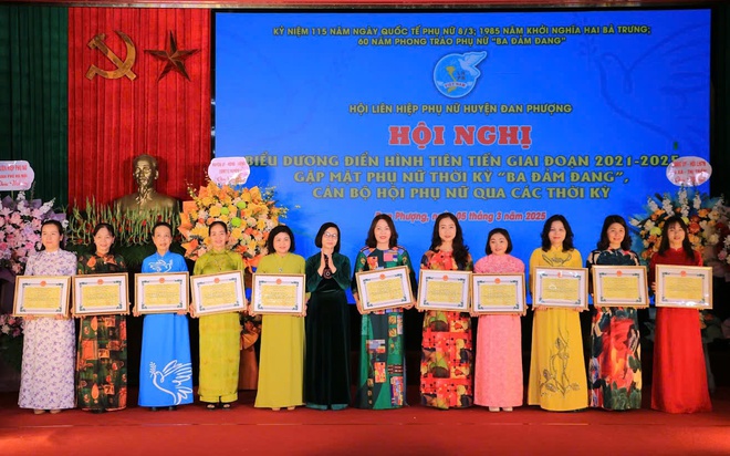 Tỏa sáng truyền thống quê hương qua phong trào phụ nữ "Ba đảm đang"- Ảnh 2.