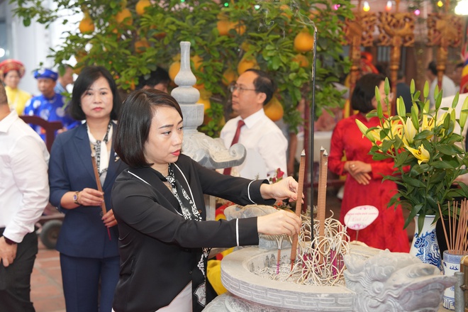 Khai mạc Lễ hội truyền thống Đình Ô Cách năm 2025- Ảnh 7.