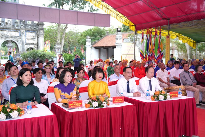Khai mạc Lễ hội truyền thống làng Lệ Mật - Di sản văn hóa phi vật thể quốc gia- Ảnh 2.