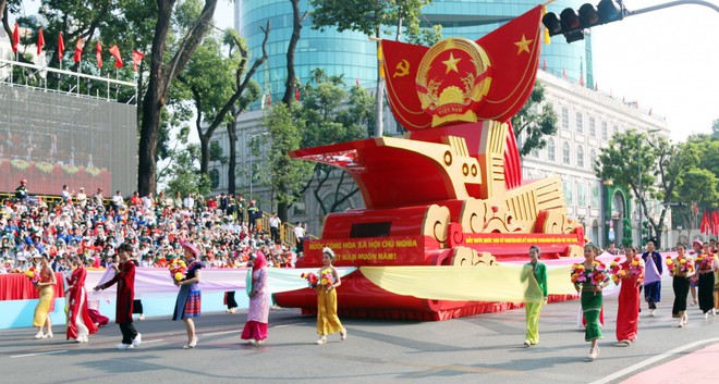 Trọng thể Lễ kỷ niệm 50 năm Ngày Giải phóng miền Nam, thống nhất đất nước- Ảnh 8.