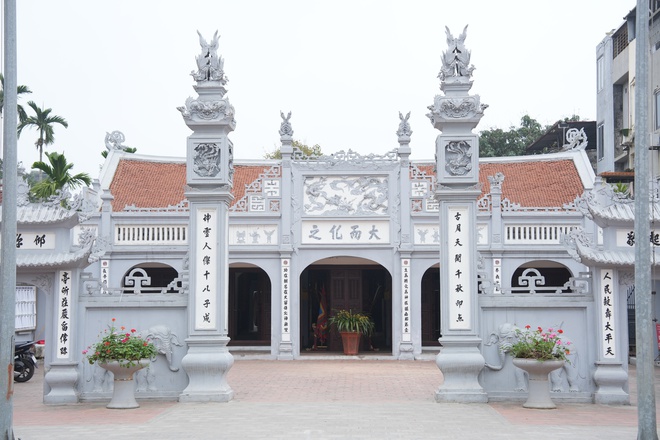 Long Biên: Phát huy giá trị di sản văn hóa phi vật thể các di tích thờ Linh Lang Đại Vương trên địa bàn- Ảnh 1.