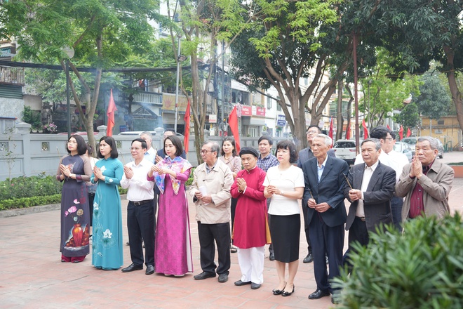 Long Biên: Phát huy giá trị di sản văn hóa phi vật thể các di tích thờ Linh Lang Đại Vương trên địa bàn- Ảnh 3.