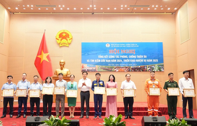 Thực hiện đồng bộ các giải pháp phòng, chống thiên tai nhằm tạo chuyển biến mạnh mẽ về nhận thức và hành động- Ảnh 6.