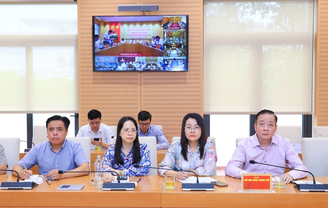Thường trực HĐND thành phố Hà Nội giao ban với Thường trực HĐND quận, huyện, thị xã- Ảnh 5.