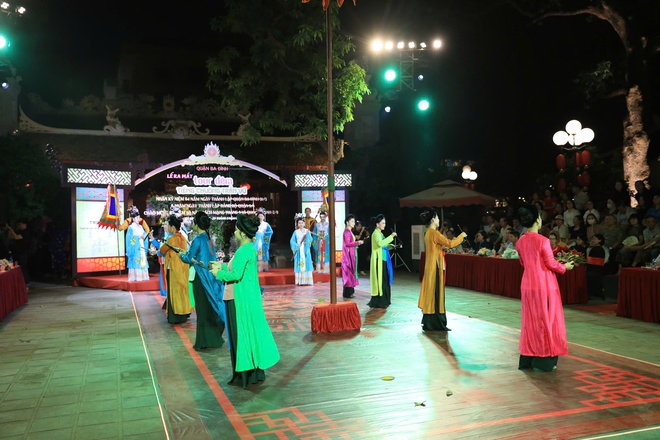 Hà Nội: Ra mắt sản phẩm du lịch tour đêm “Tiếng chuông Trấn Vũ”- Ảnh 2.