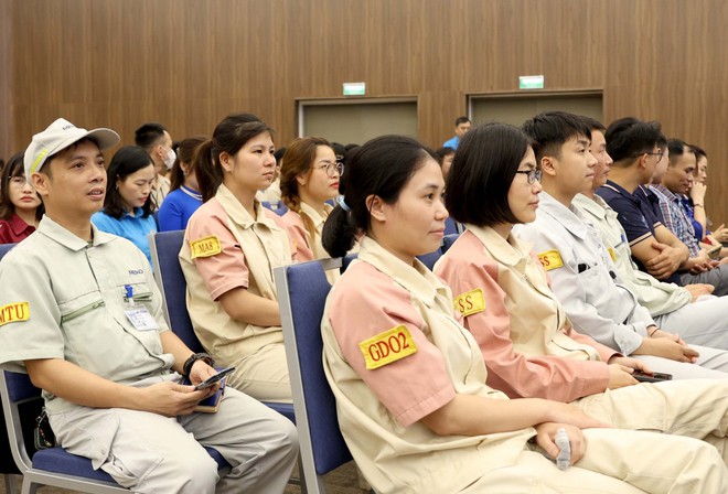Chủ tịch UBND Thành phố Trần Sỹ Thanh gặp gỡ, đối thoại với công nhân- Ảnh 8.