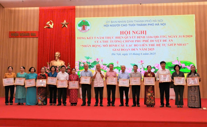 Biểu dương khen thưởng 34 tập thể, cá nhân người cao tuổi có thành tích xuất sắc- Ảnh 6.