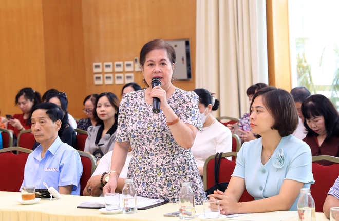 Chủ tịch HĐND Thành phố Nguyễn Ngọc Tuấn tiếp xúc cử tri quận Hoàn Kiếm- Ảnh 4.