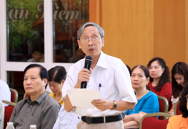 Chủ tịch HĐND Thành phố Nguyễn Ngọc Tuấn tiếp xúc cử tri quận Hoàn Kiếm- Ảnh 5.