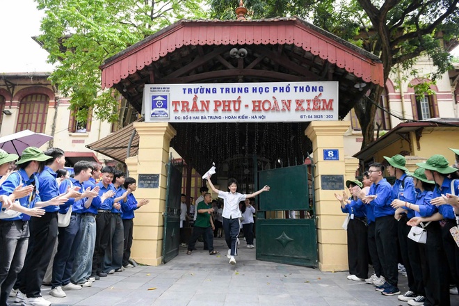 Hà Nội thông tin chính thức về kết quả tổ chức kỳ thi tuyển sinh vào lớp 10 THPT- Ảnh 1.
