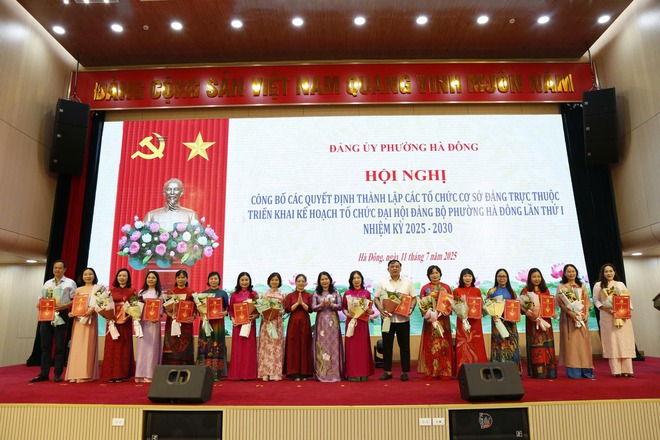 Đảng bộ phường Hà Đông thành lập tổ chức cơ sở Đảng và chuẩn bị Đại hội Đảng bộ lần thứ Nhất- Ảnh 3.