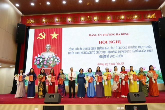 Đảng bộ phường Hà Đông thành lập tổ chức cơ sở Đảng và chuẩn bị Đại hội Đảng bộ lần thứ Nhất- Ảnh 2.