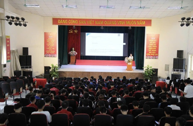 Hà Nội khởi động chiến dịch "45 ngày đêm" thúc đẩy chuyển đổi số tại các xã, phường- Ảnh 3.