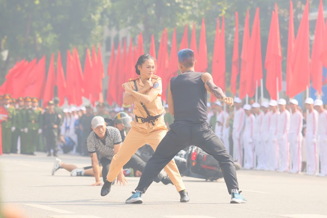 “Ngày hội vì Thủ đô bình yên”: Lan tỏa thông điệp tinh thần vì nước quên thân, vì dân phục vụ- Ảnh 13.